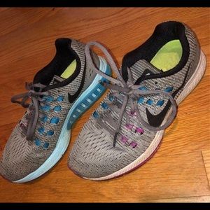Size 8 Womens Nike Sneakers